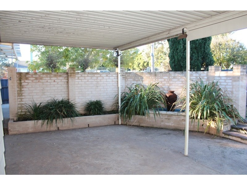 2 Cutler Street, Bathurst NSW 2795