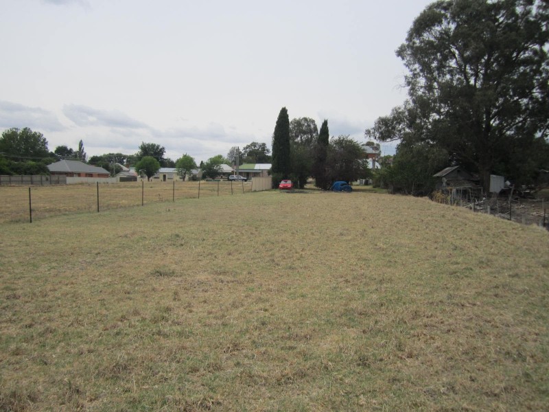 57 Stewart Street, Bathurst NSW 2795