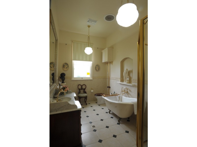 275-281 Keppel Street, Bathurst NSW 2795