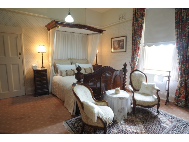 275-281 Keppel Street, Bathurst NSW 2795