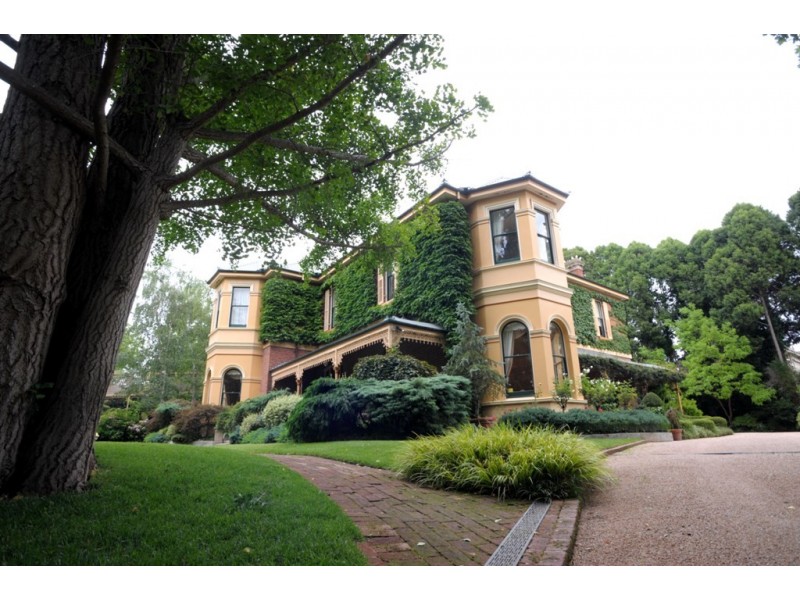 275-281 Keppel Street, Bathurst NSW 2795