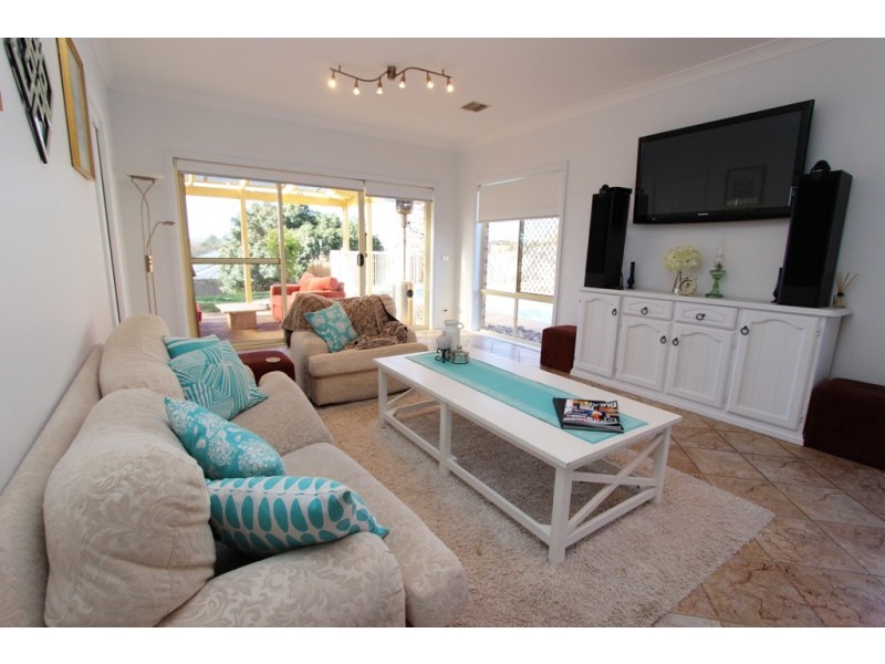 3 Cherrywood Crescent, Llanarth NSW 2795