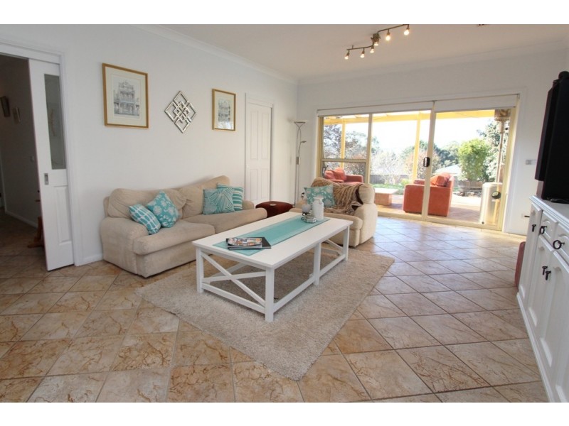 3 Cherrywood Crescent, Llanarth NSW 2795