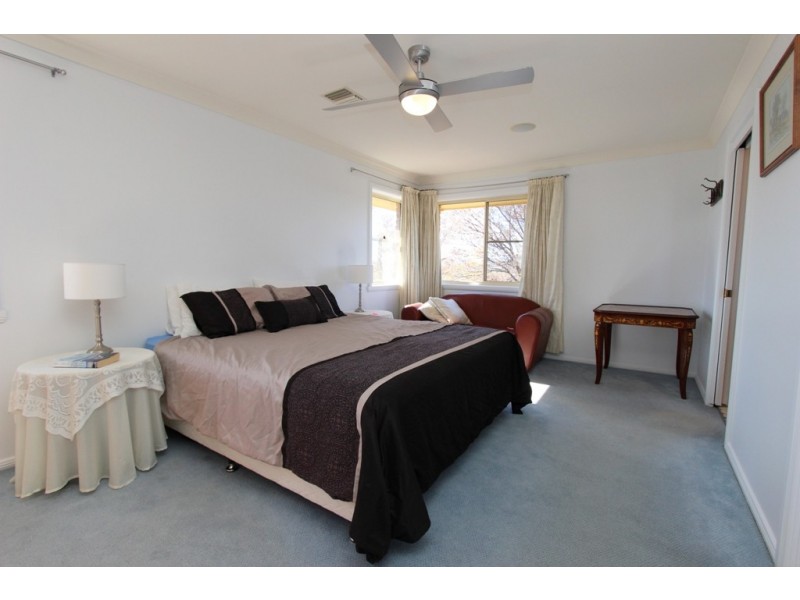 3 Cherrywood Crescent, Llanarth NSW 2795