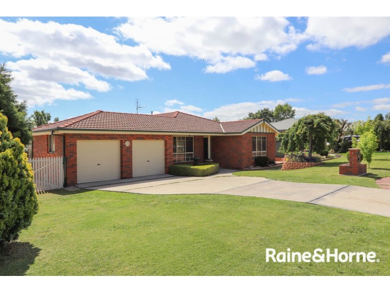 31 Hughes Street, Kelso NSW 2795