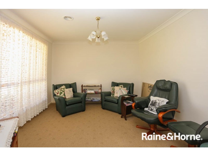 31 Hughes Street, Kelso NSW 2795