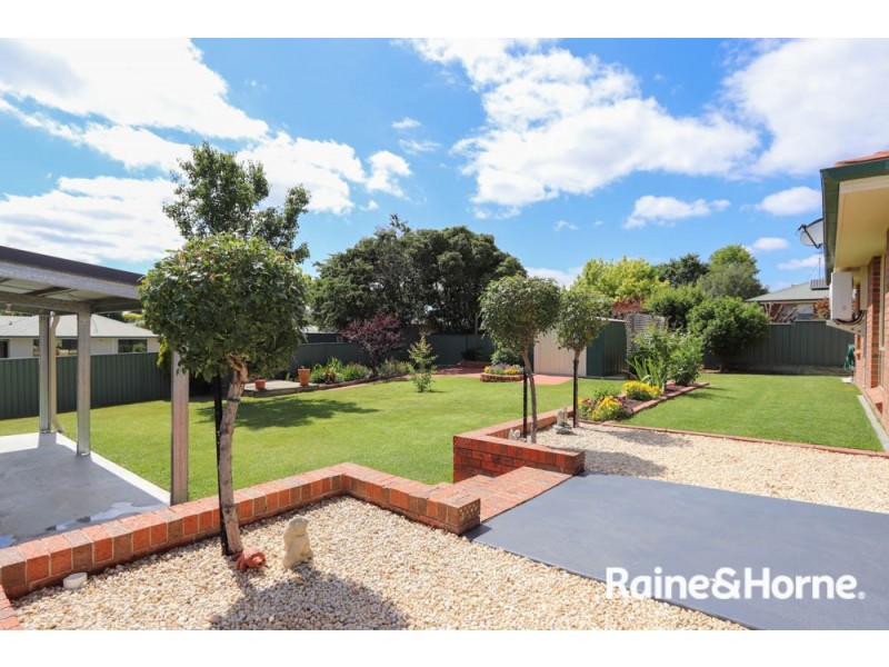 31 Hughes Street, Kelso NSW 2795