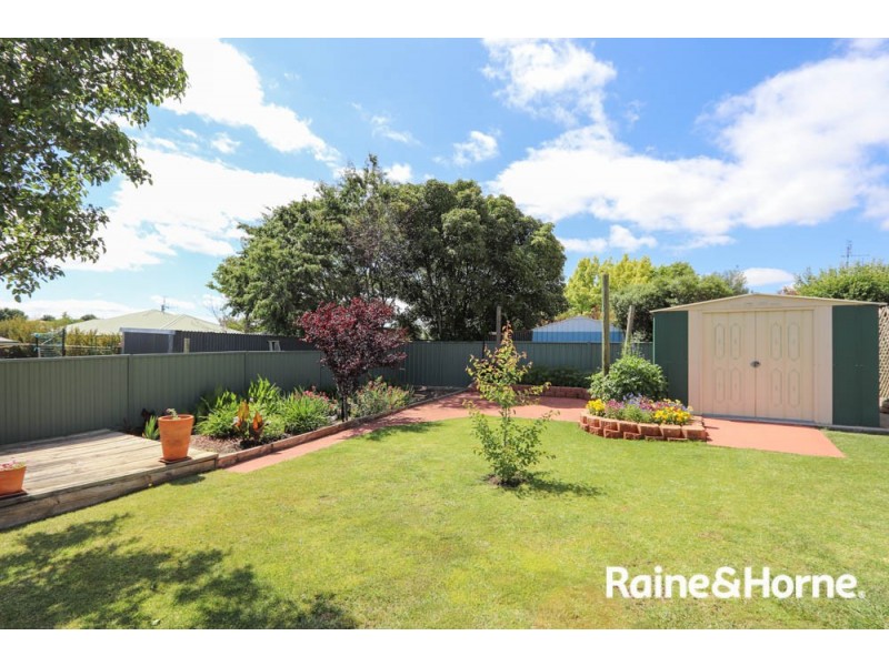 31 Hughes Street, Kelso NSW 2795