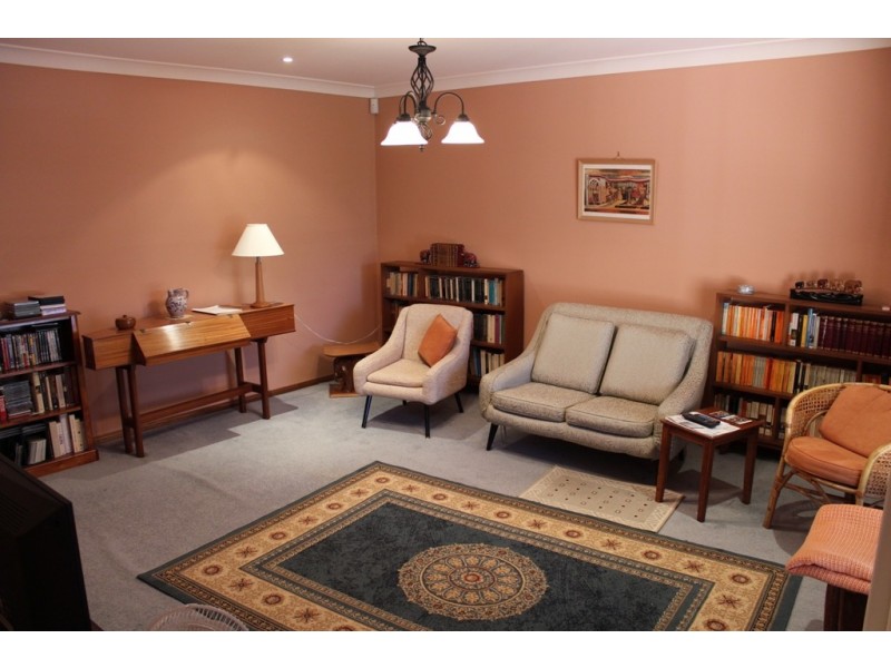 22 Farmgate Drive, Bathurst NSW 2795