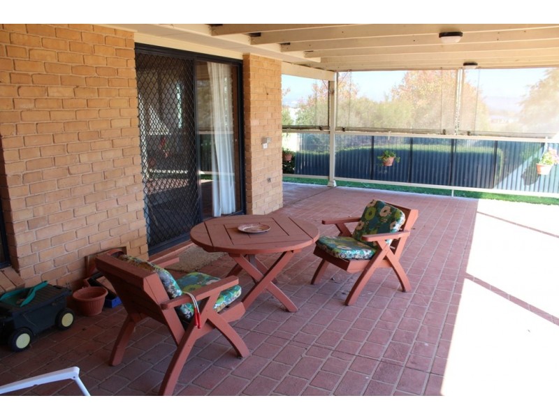 22 Farmgate Drive, Bathurst NSW 2795