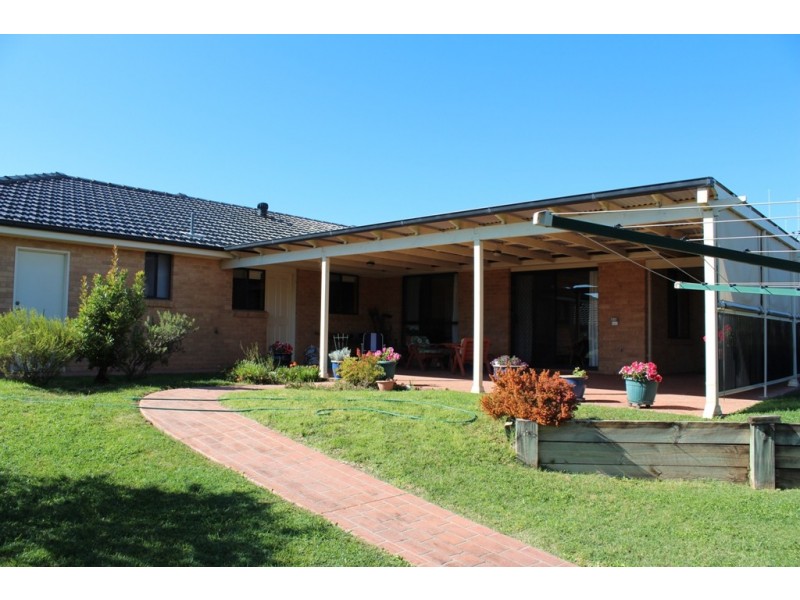 22 Farmgate Drive, Bathurst NSW 2795