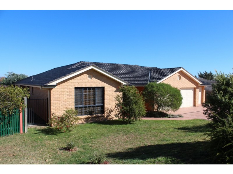 22 Farmgate Drive, Bathurst NSW 2795