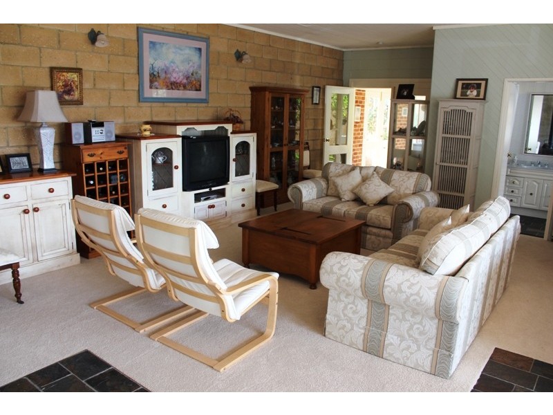 19 Lagoon Street, Bathurst NSW 2795
