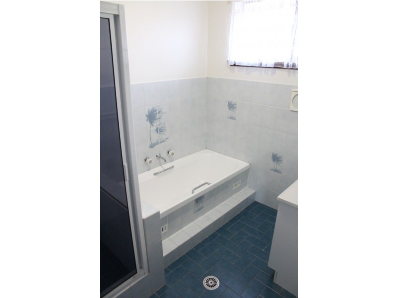 15 Bullock Place, Bathurst NSW 2795