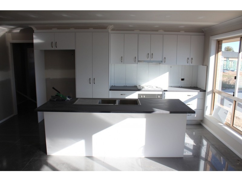 2/Lot 935 Swanbrooke Street, Bathurst NSW 2795