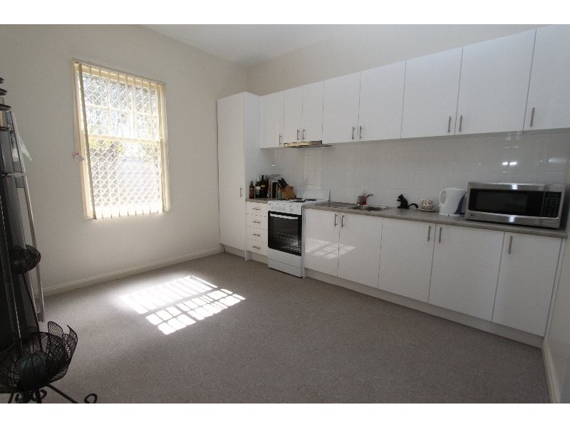 10 Boyd Street, Kelso NSW 2795