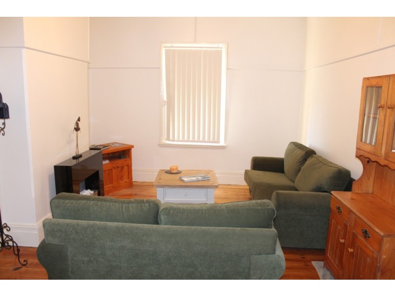 10 Boyd Street, Kelso NSW 2795
