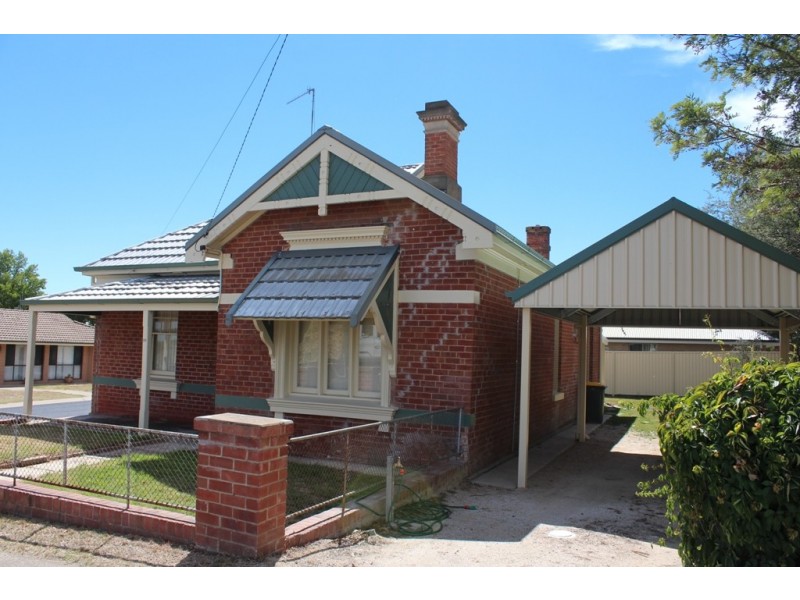 10 Boyd Street, Kelso NSW 2795