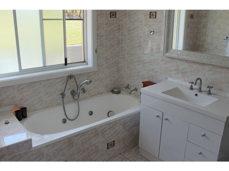436 Mid Western Highway, Bathurst NSW 2795