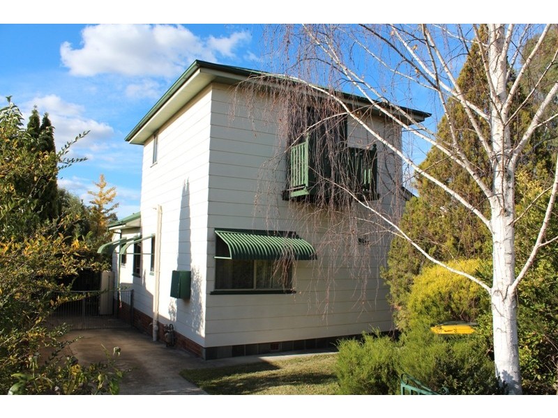 27 Vittoria Street, Bathurst NSW 2795