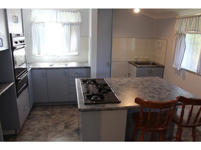 27 Vittoria Street, Bathurst NSW 2795