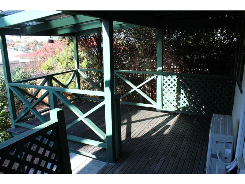 27 Vittoria Street, Bathurst NSW 2795