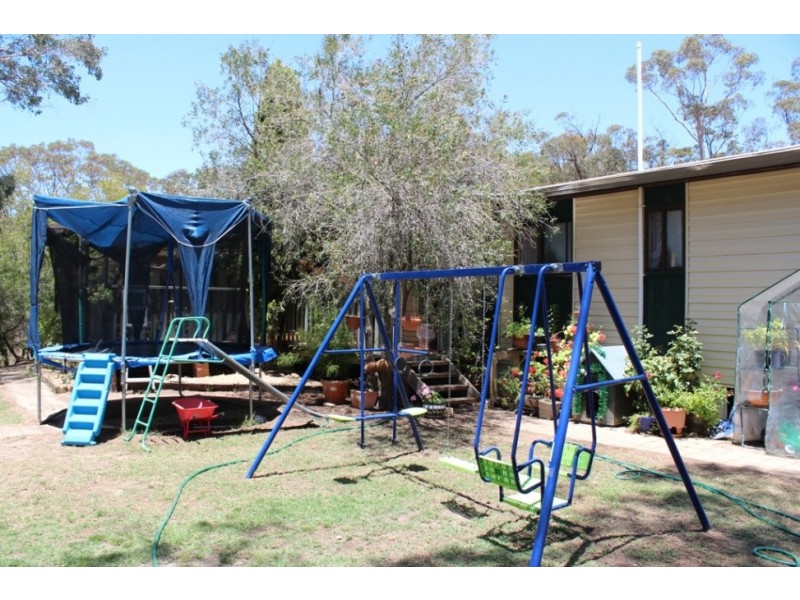 101 Walang Drive, Bathurst NSW 2795
