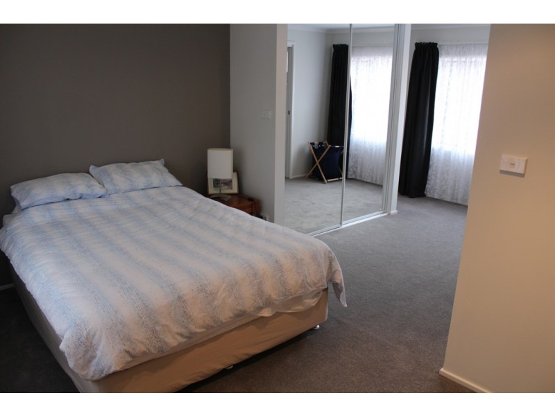 5 Rutherford Place, Bathurst NSW 2795