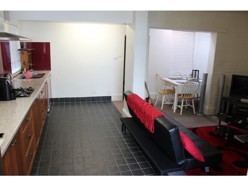 102 Durham Street, Bathurst NSW 2795