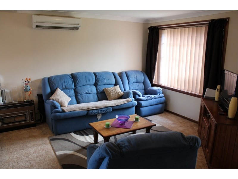 7 Burgess Place, Bathurst NSW 2795