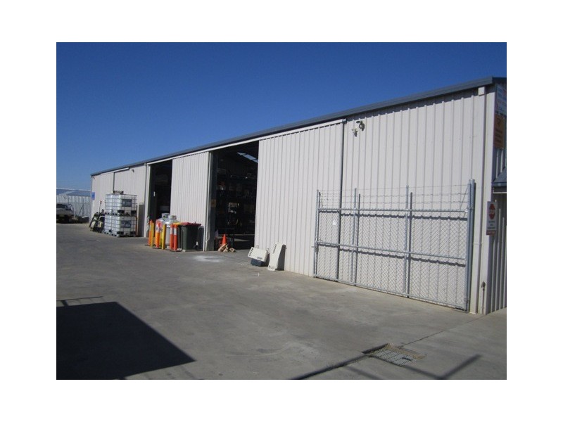 55 Corporation Ave, Bathurst NSW 2795