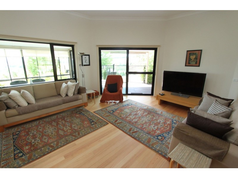 261 Hartwood Avenue, Bathurst NSW 2795