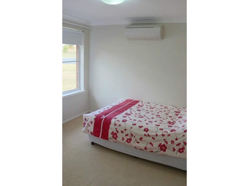 2 Willman Place, Bathurst NSW 2795