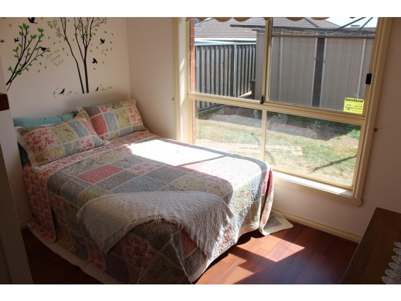 7 Barker Circuit, Bathurst NSW 2795