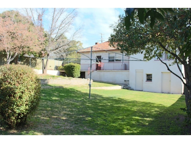 30 Esrom Street, Bathurst NSW 2795