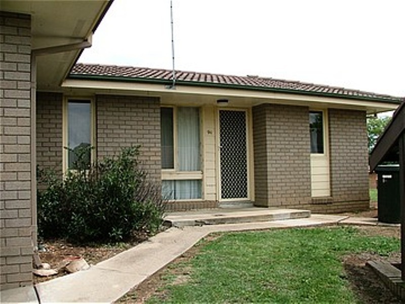 94 Havenhand Way, Bathurst NSW 2795