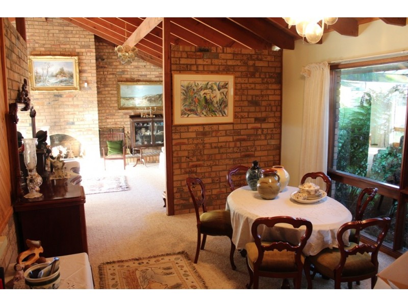 22 Tareena Avenue, Bathurst NSW 2795