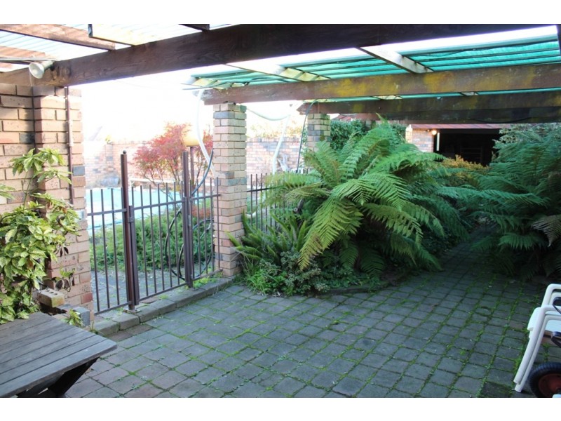 22 Tareena Avenue, Bathurst NSW 2795