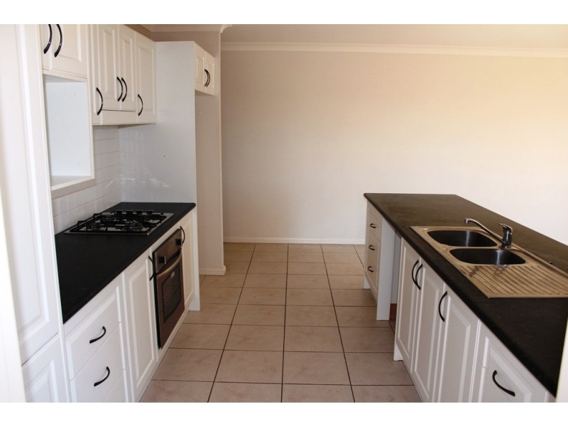 13 Federation Drive, Kelso NSW 2795