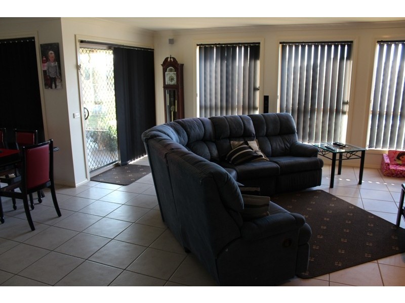 39 Arabella Place, Robin Hill NSW 2795