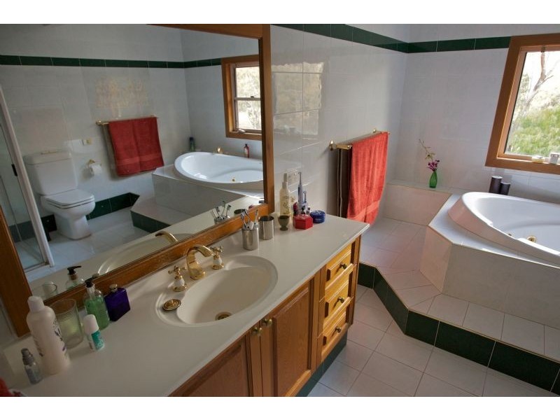 186 Mersing Road, Glanmire NSW 2795