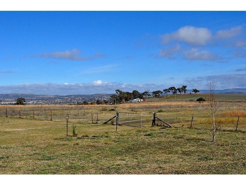 55 Fleming Drive, Bathurst NSW 2795