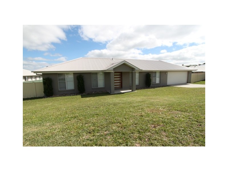 4 Vincent Crescent, Bathurst NSW 2795