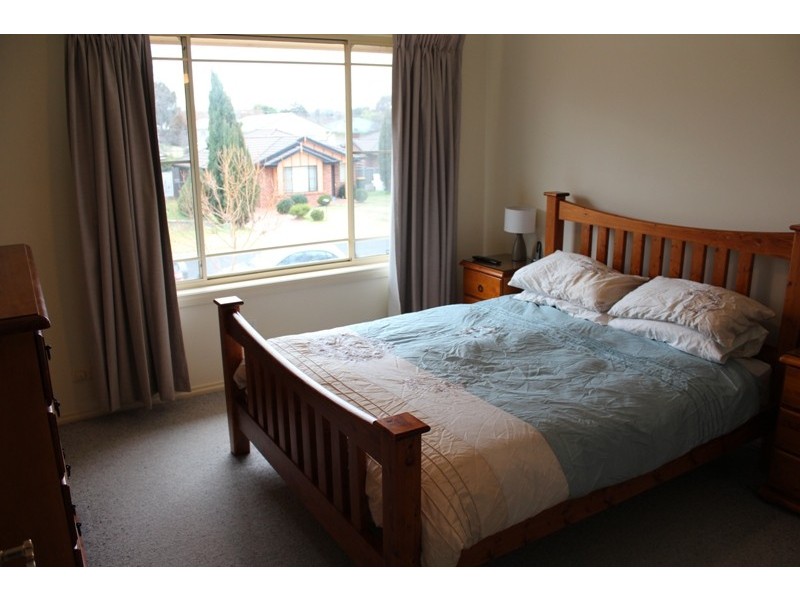 26a Dees Close, Bathurst NSW 2795