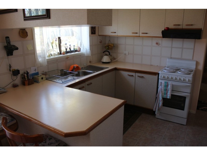 7 Elm Place, Bathurst NSW 2795