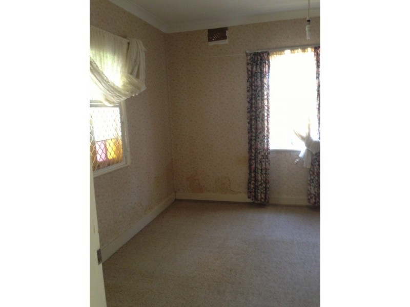 52 Morrisset Street, Bathurst NSW 2795