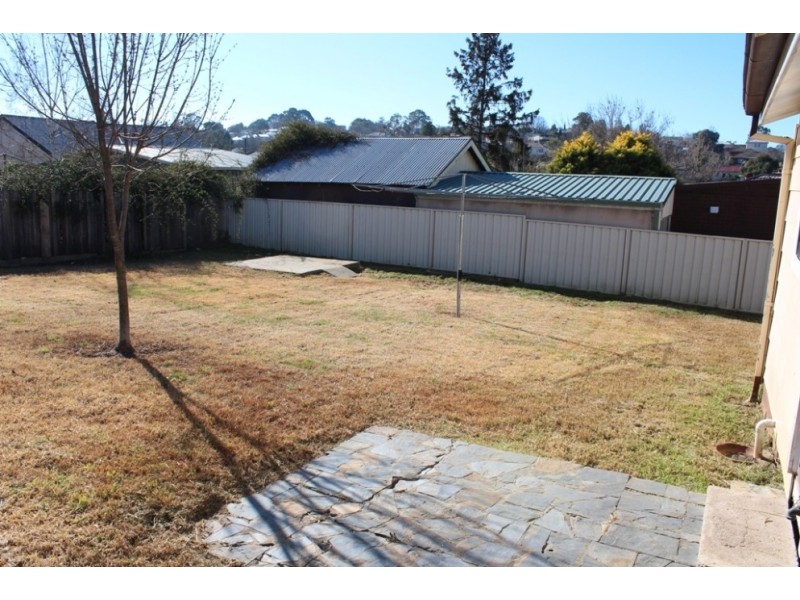 1 Moodie Place, Bathurst NSW 2795