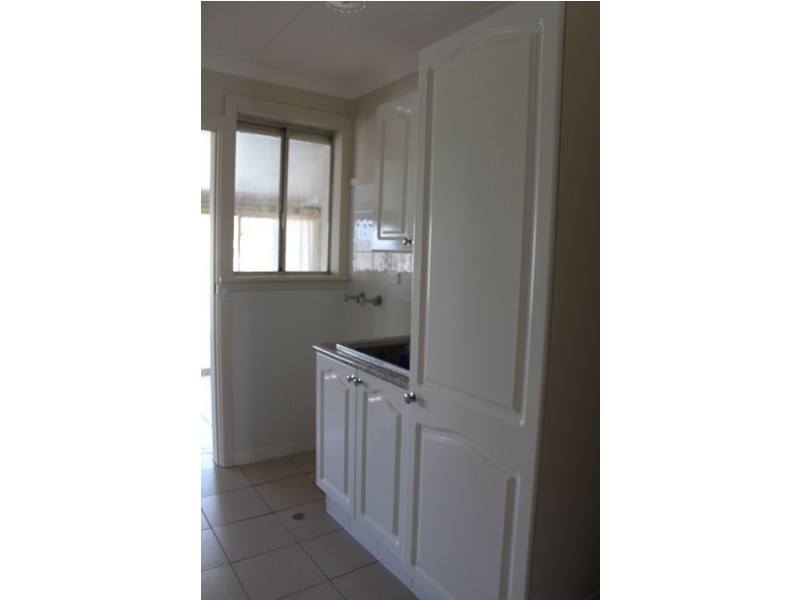 25 Napier Street, Blayney NSW 2799