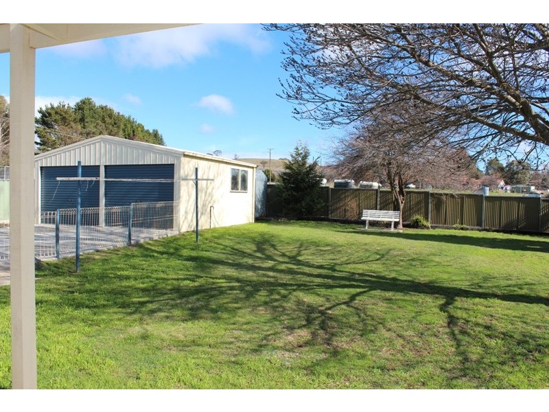 25 Napier Street, Blayney NSW 2799