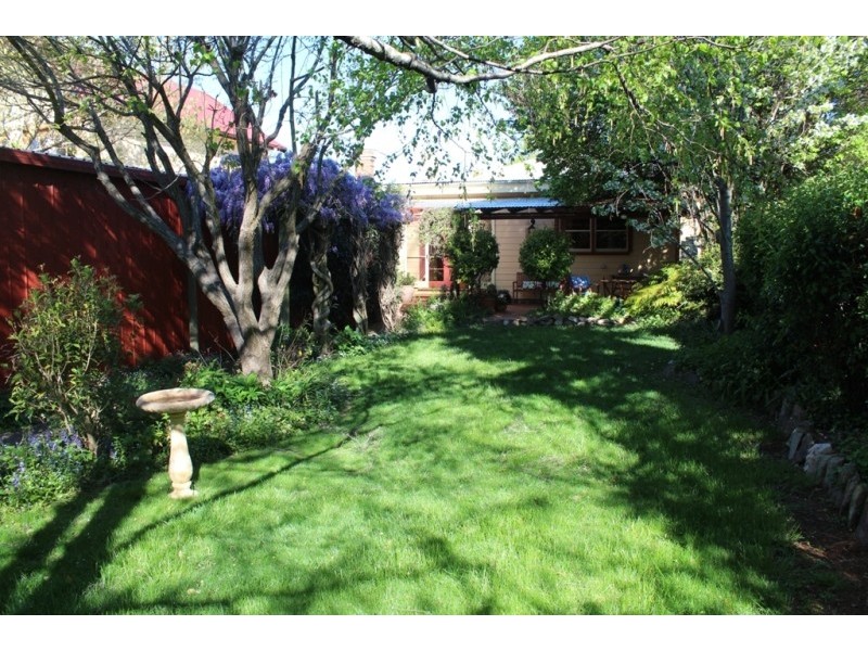 7 Ophir Street, Bathurst NSW 2795